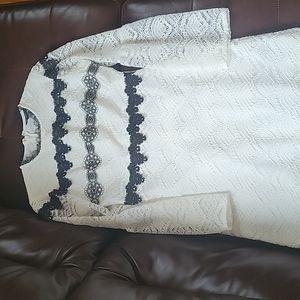 Topshop beautiful black and white lace dress size us 6 new without tags